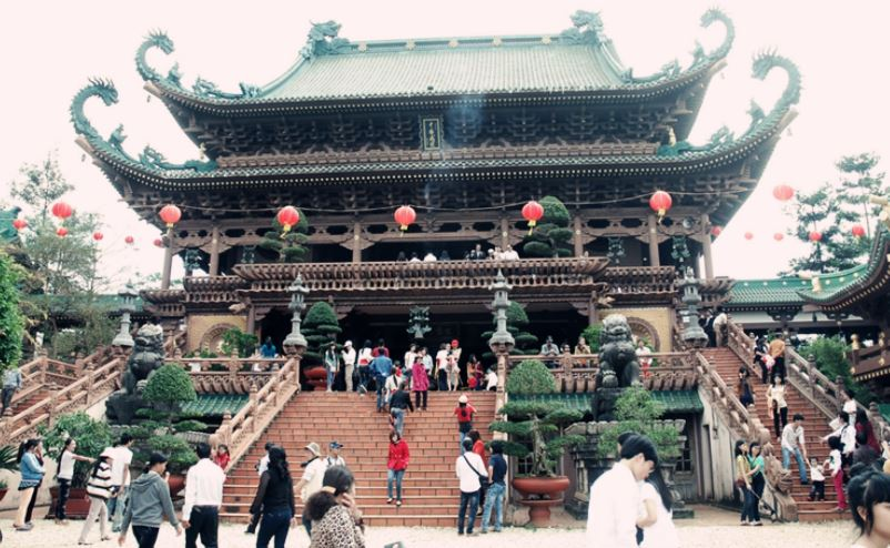mơ thấy đi chùa